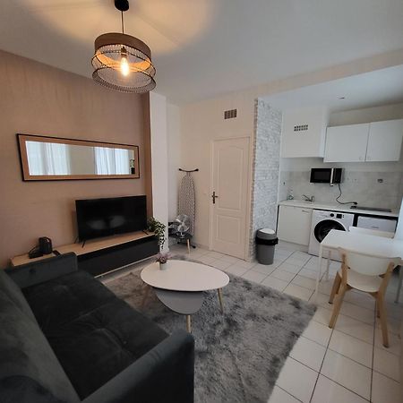 Appartement Spacieux 28M2 Avec Chambre Separee Issy-les-Moulineaux Eksteriør bilde