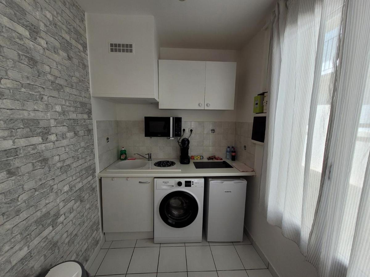 Appartement Spacieux 28M2 Avec Chambre Separee Issy-les-Moulineaux Eksteriør bilde