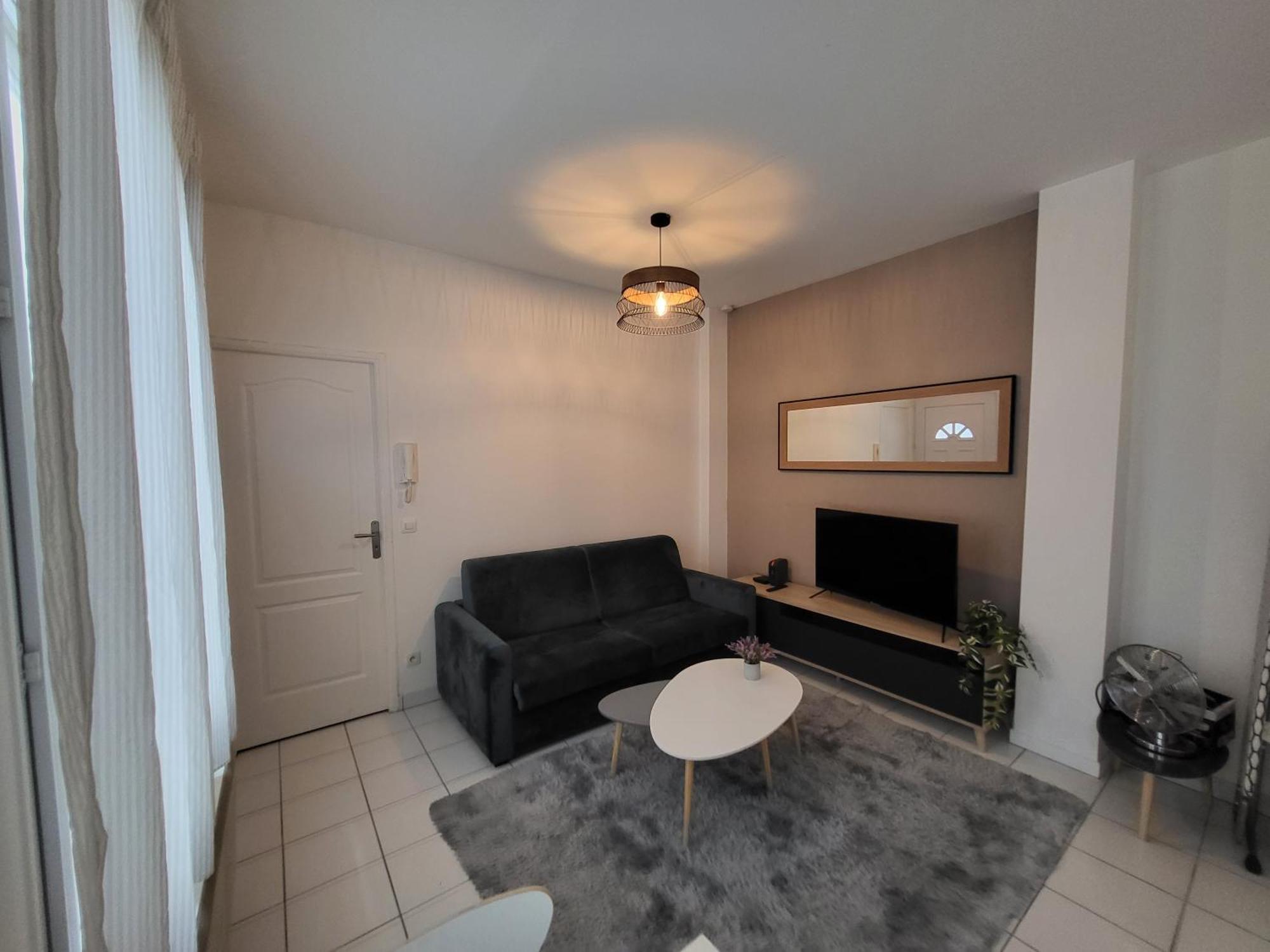 Appartement Spacieux 28M2 Avec Chambre Separee Issy-les-Moulineaux Eksteriør bilde