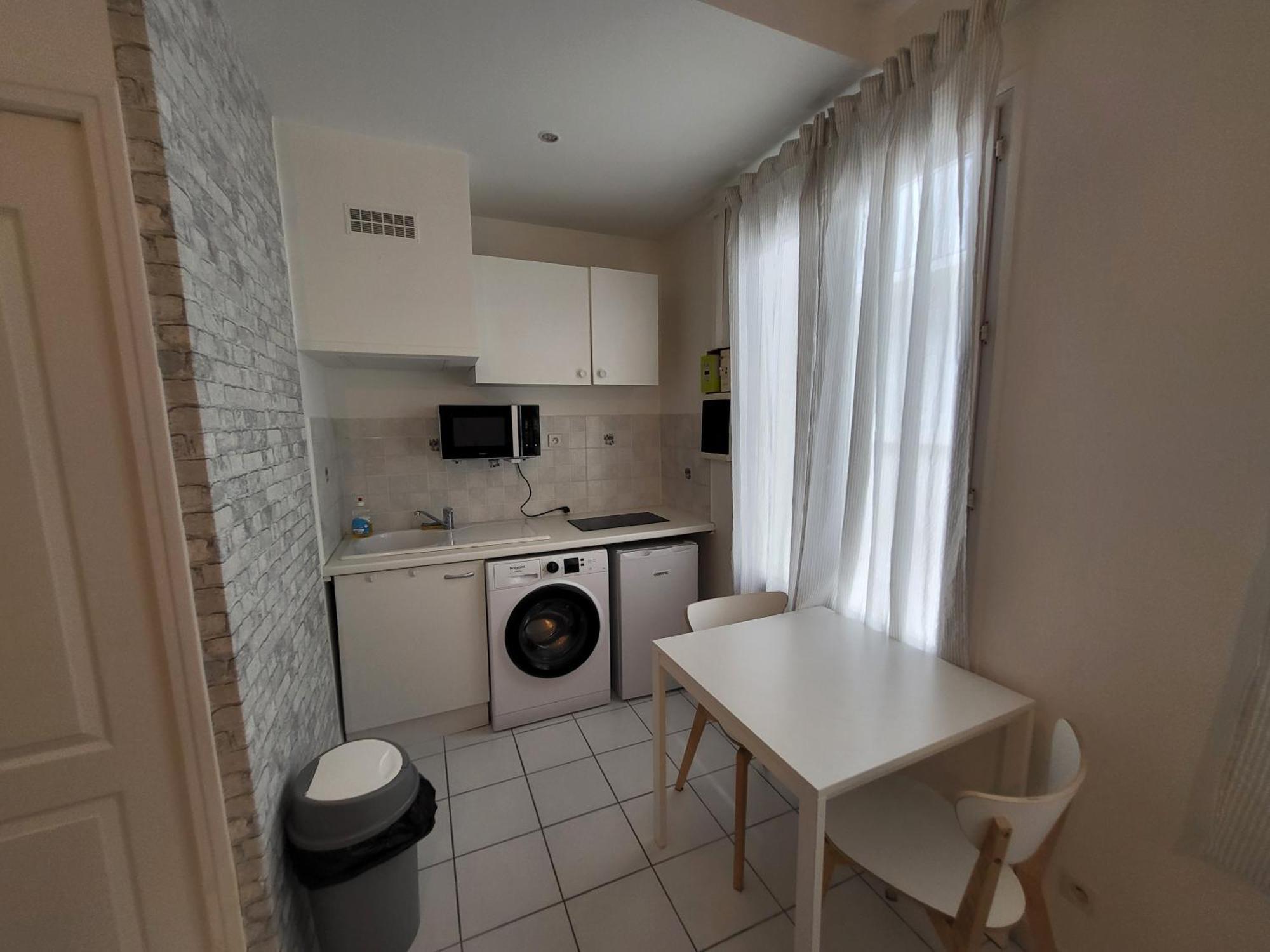 Appartement Spacieux 28M2 Avec Chambre Separee Issy-les-Moulineaux Eksteriør bilde