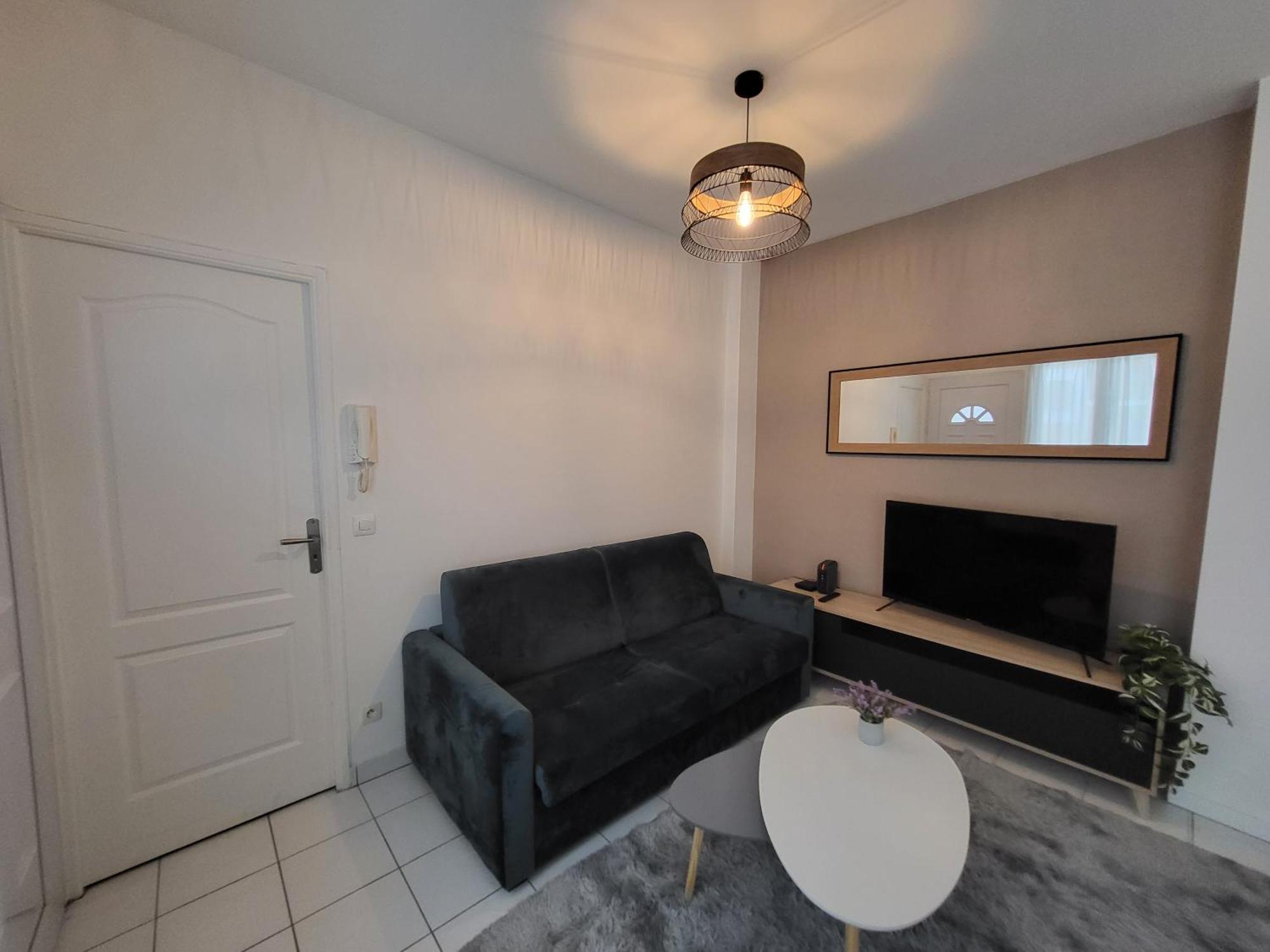 Appartement Spacieux 28M2 Avec Chambre Separee Issy-les-Moulineaux Eksteriør bilde